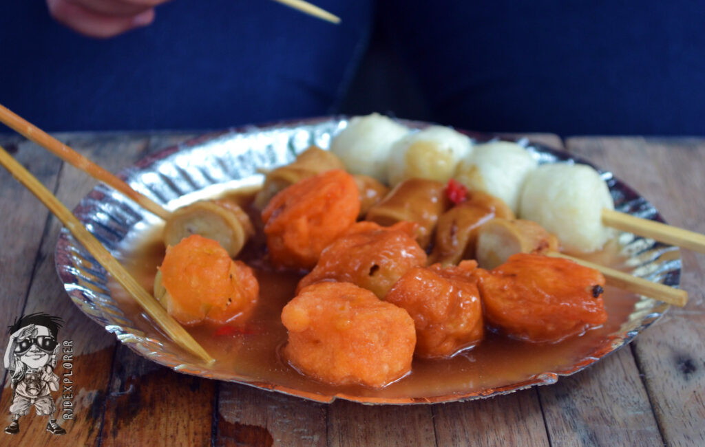 Mang Larry's Isawan at StrEAT Food Park Maginhawa