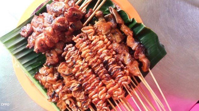 Mang Larry's Isawan UST Branch in Sampaloc, Manila